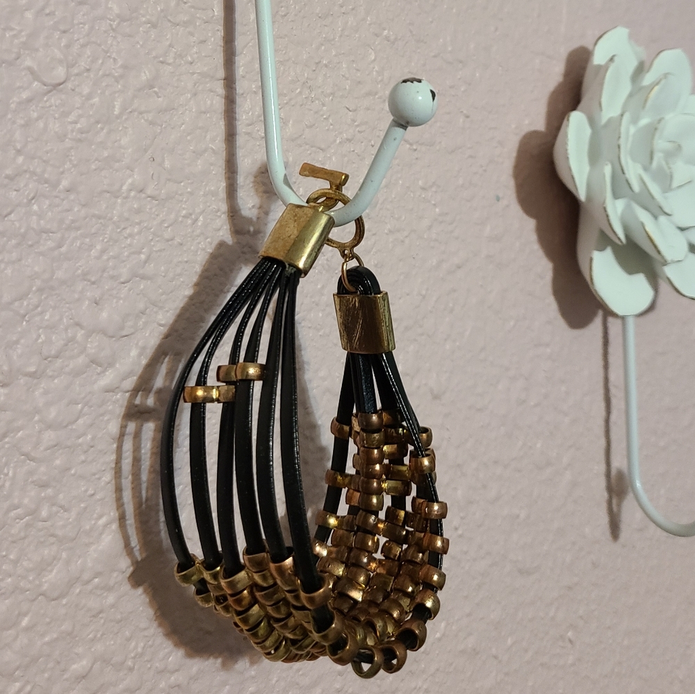 Black and Gold Beaded Bracelet